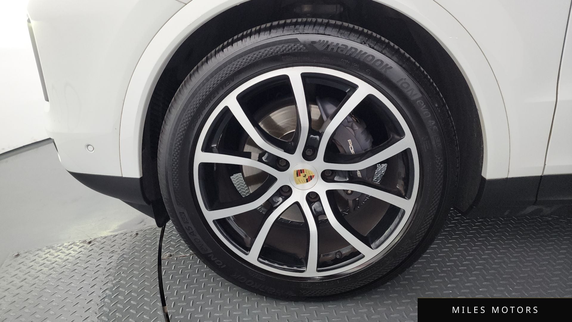 Porsche Cayenne 2024 — миниатюра 5