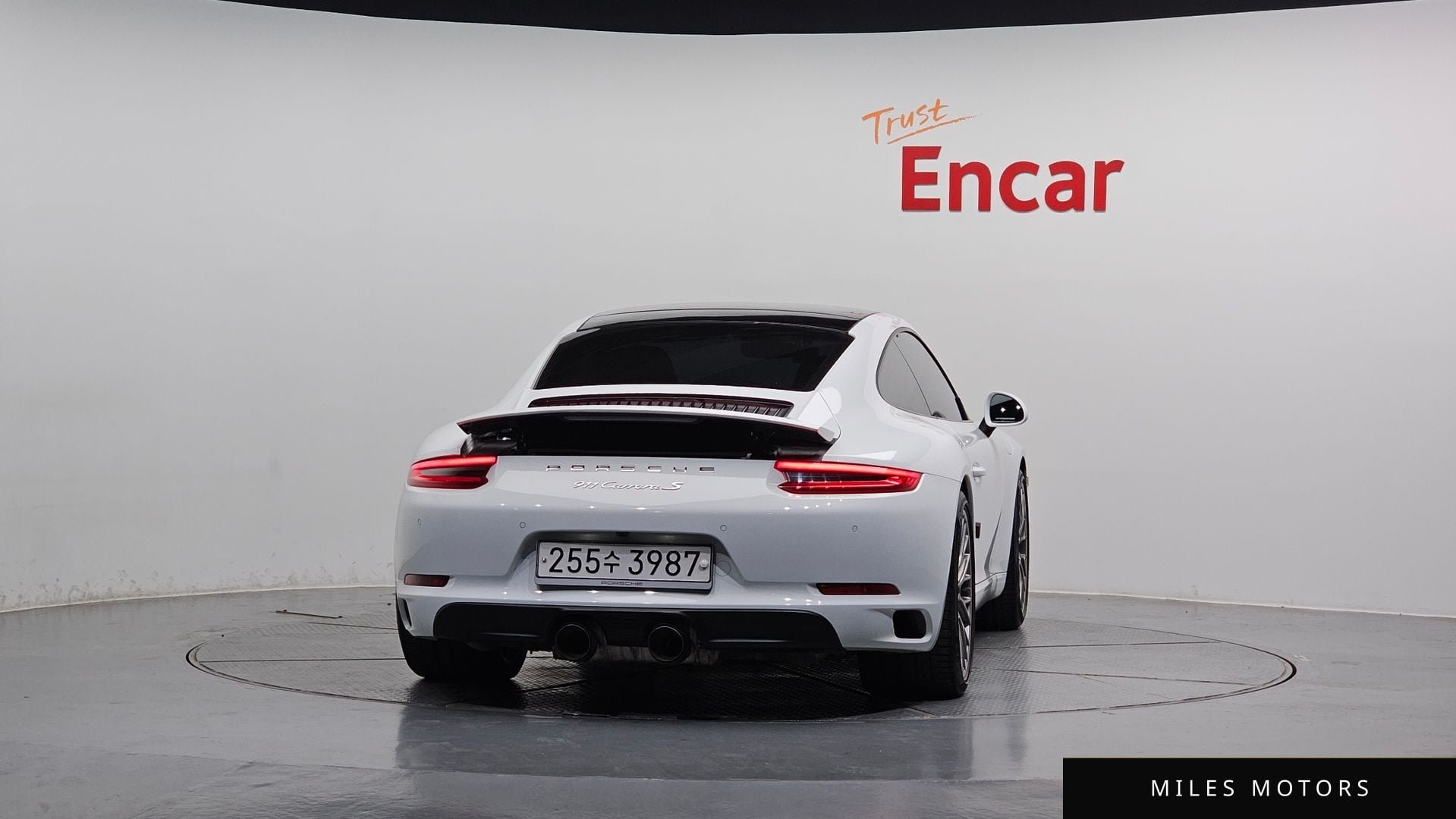 Porsche 911 2017 — миниатюра 3