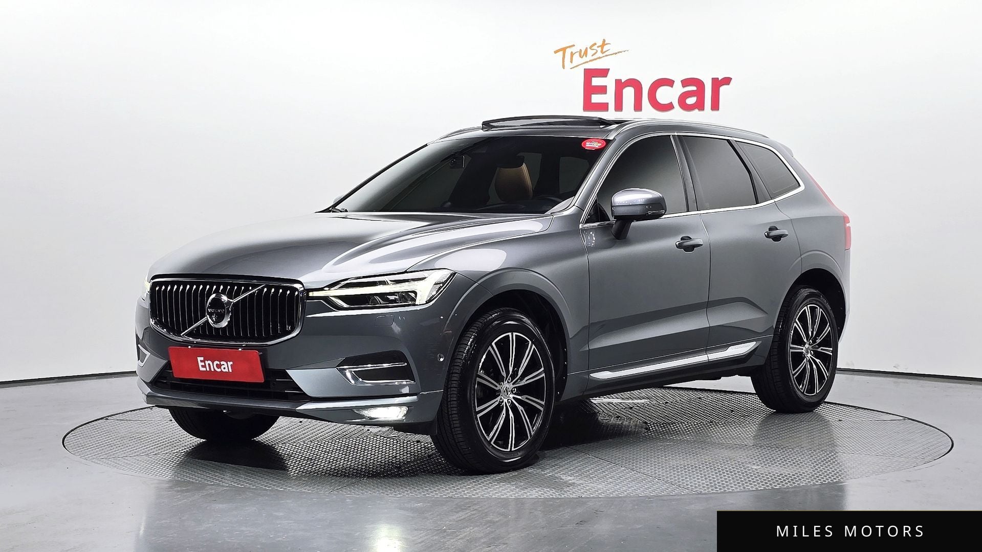 Volvo XC60 2018 — фото 1 из 12
