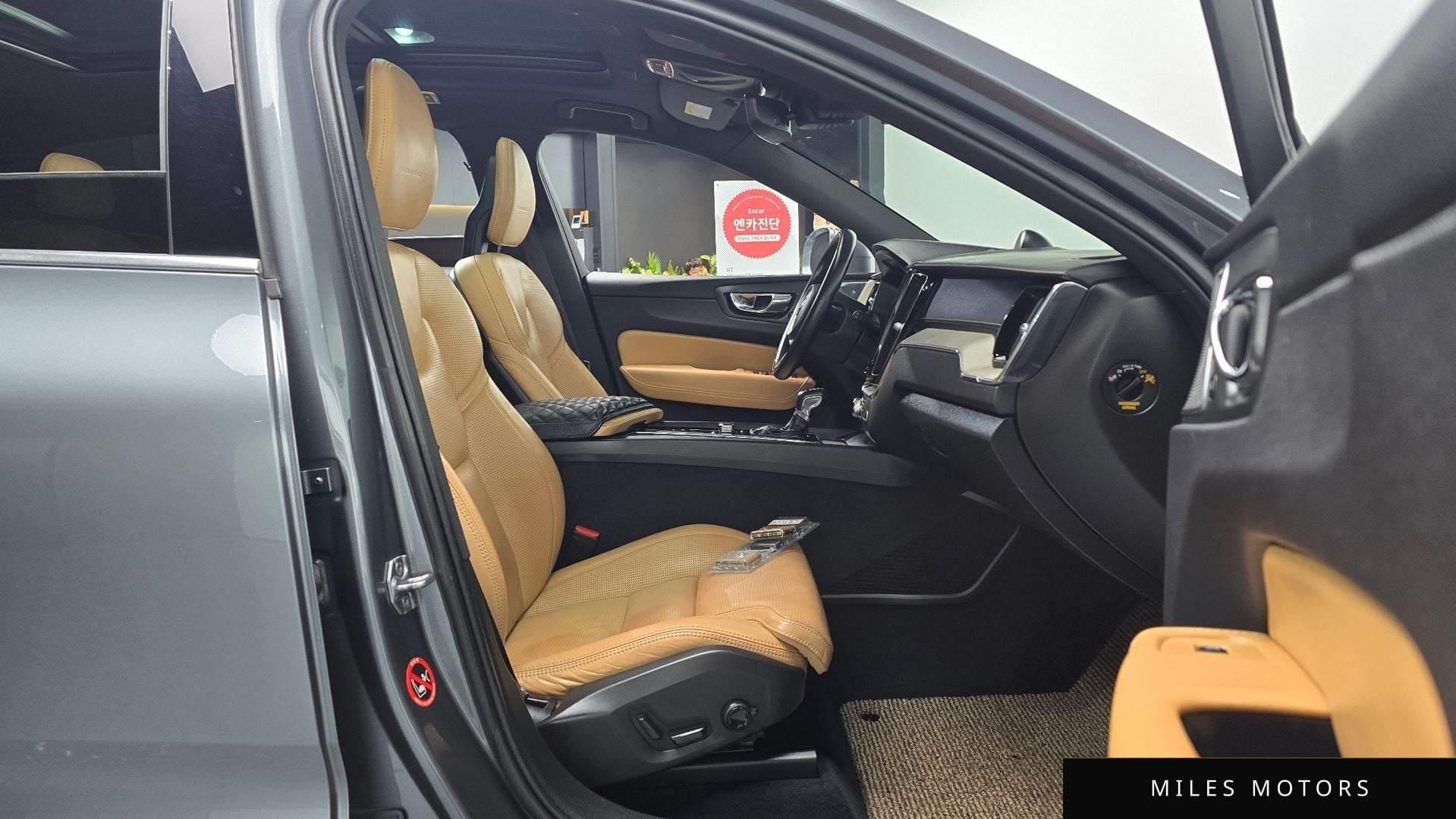 Volvo XC60 2018 — миниатюра 11