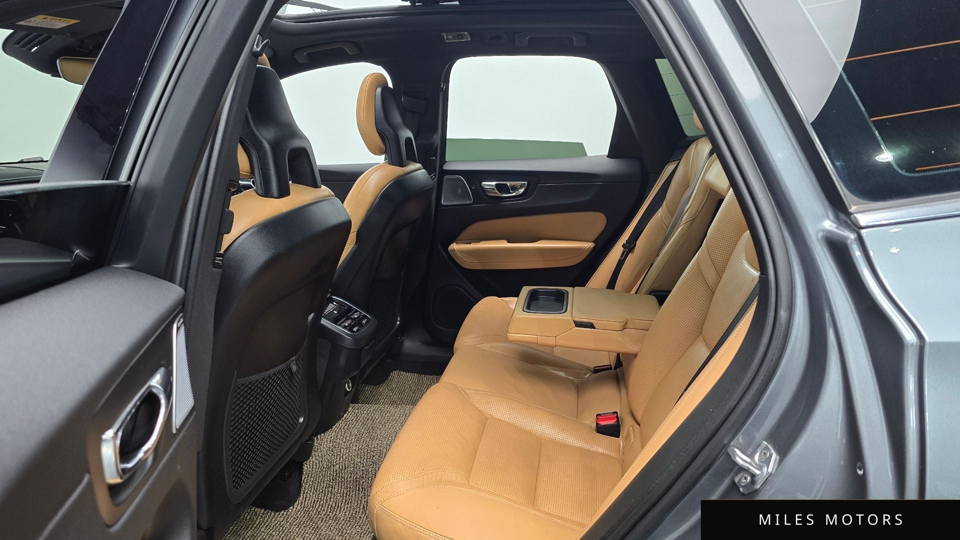 Volvo XC60 2018 — миниатюра 12