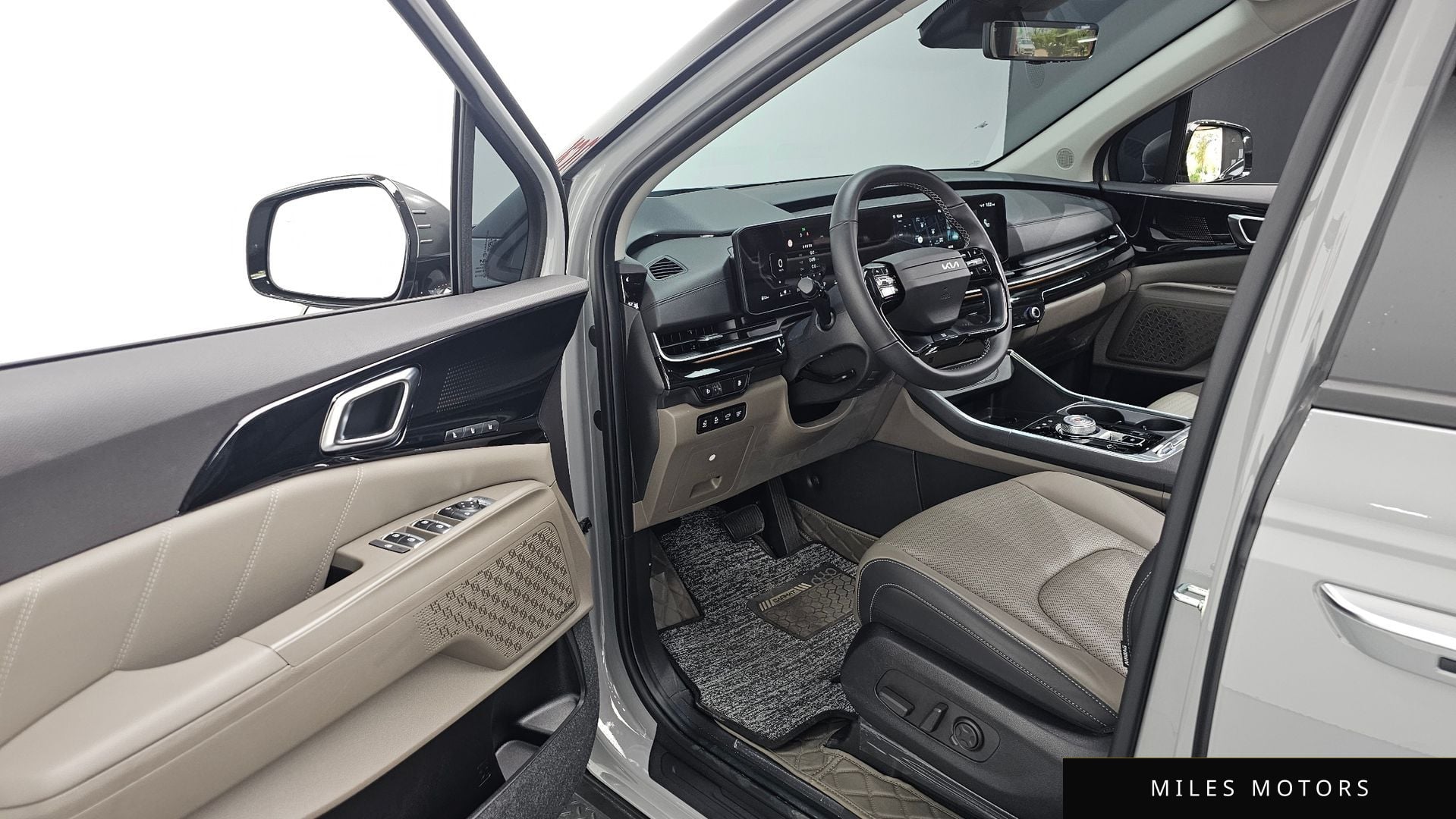 Kia Canival 2025 — миниатюра 10