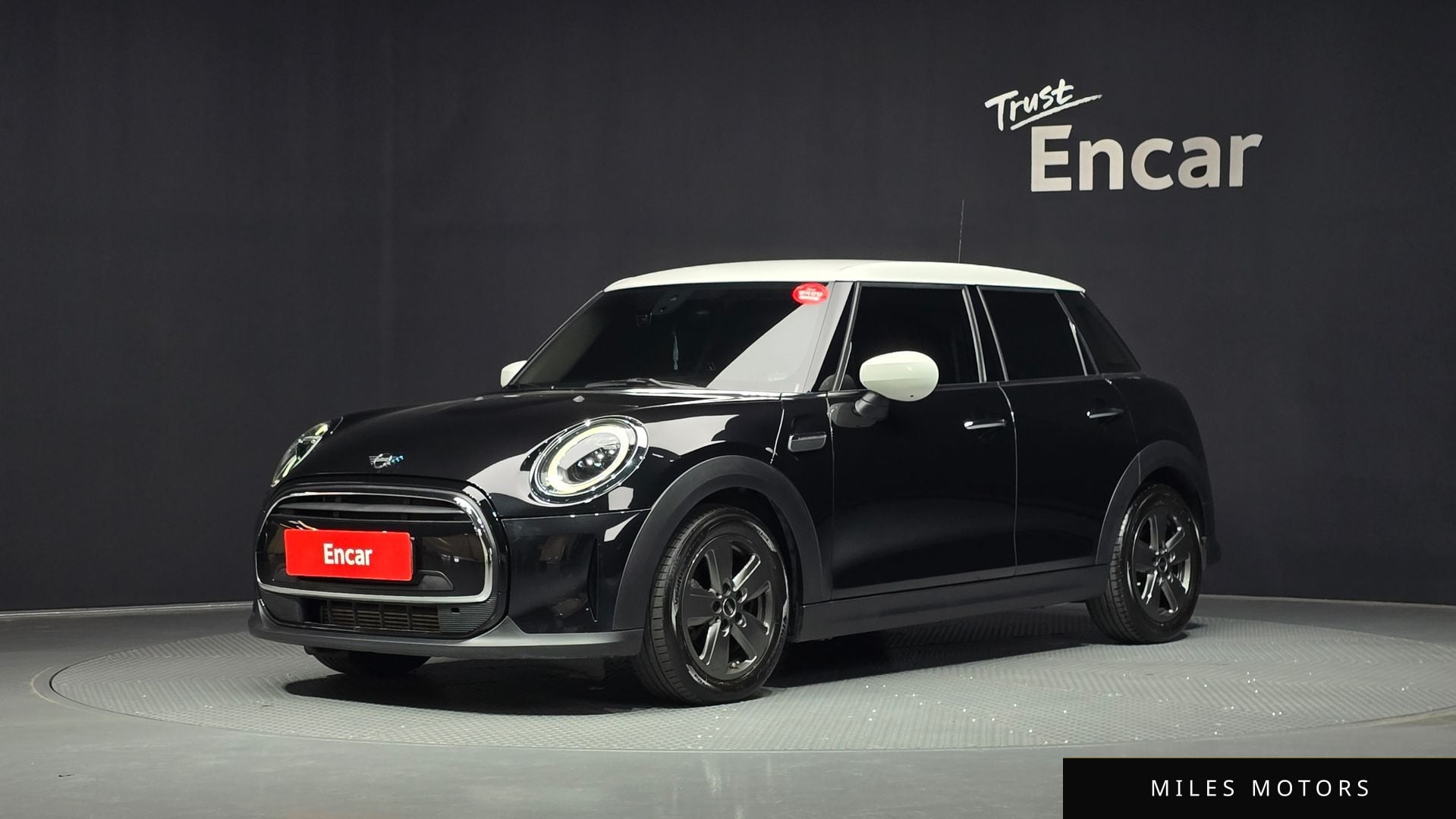 MINI Cooper 2023 — фото 1 из 12