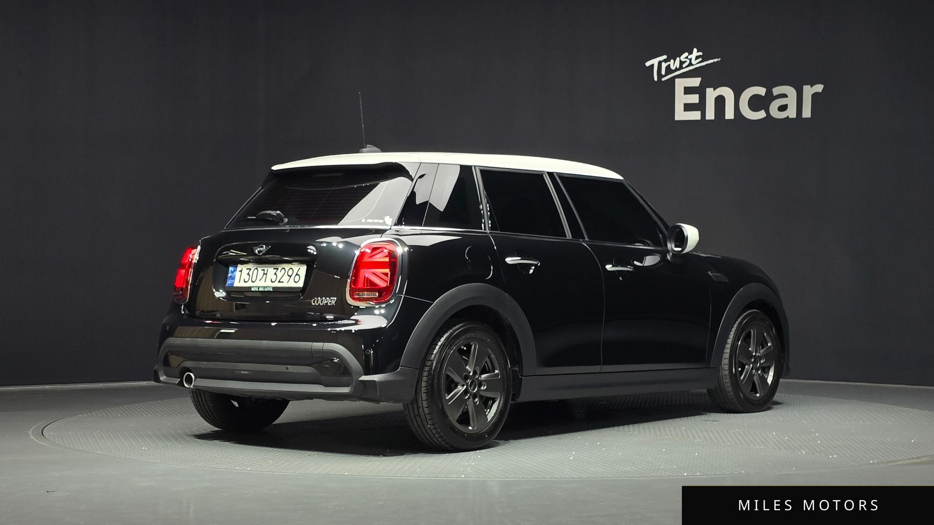 MINI Cooper 2023 — миниатюра 2