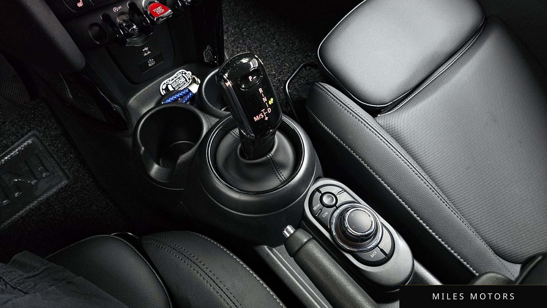 MINI Cooper 2023 — миниатюра 9