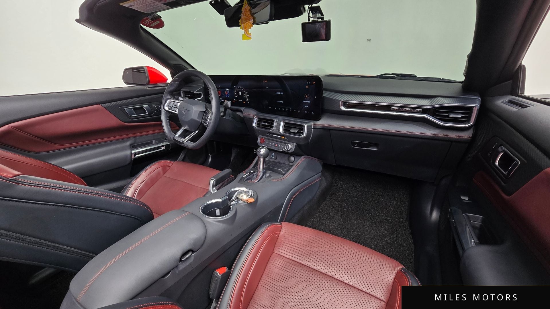 Ford Mustang 2024 — миниатюра 7