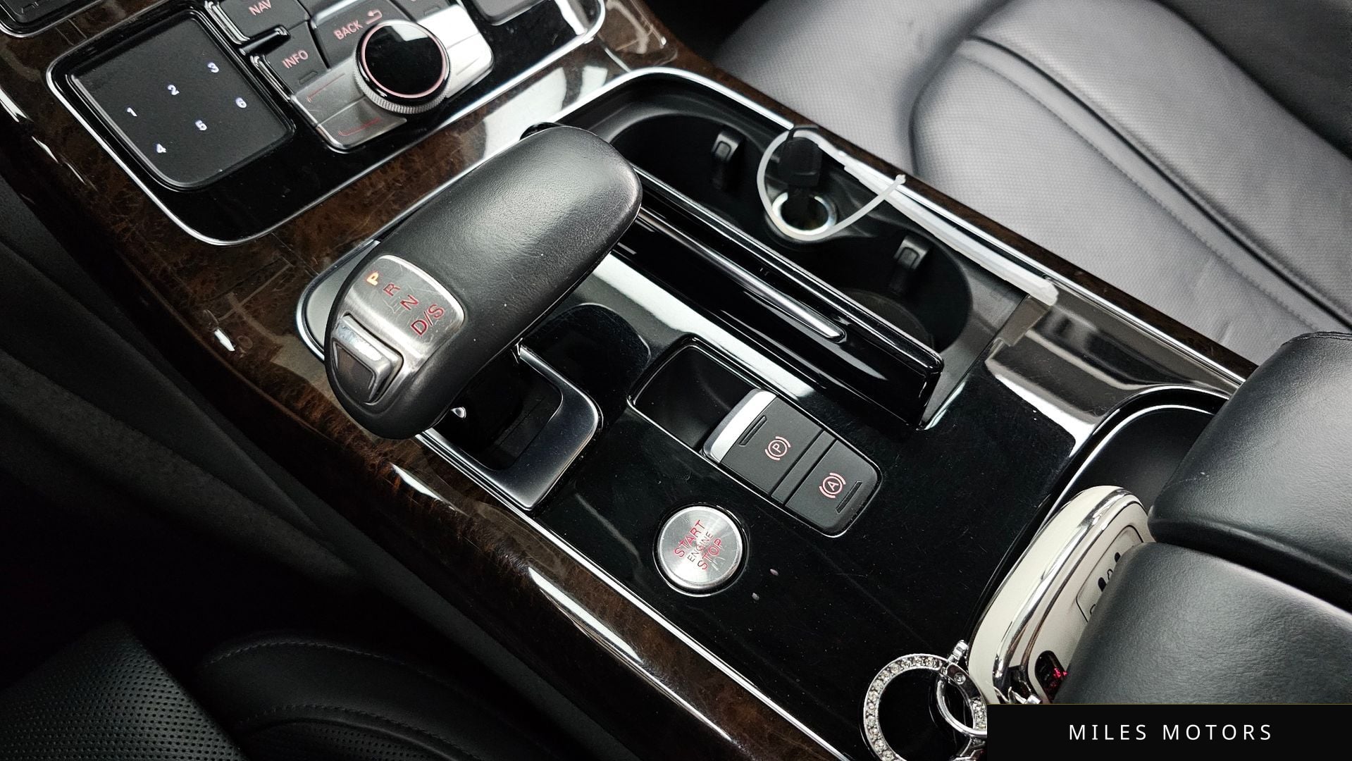 Audi A8 2015 — миниатюра 9