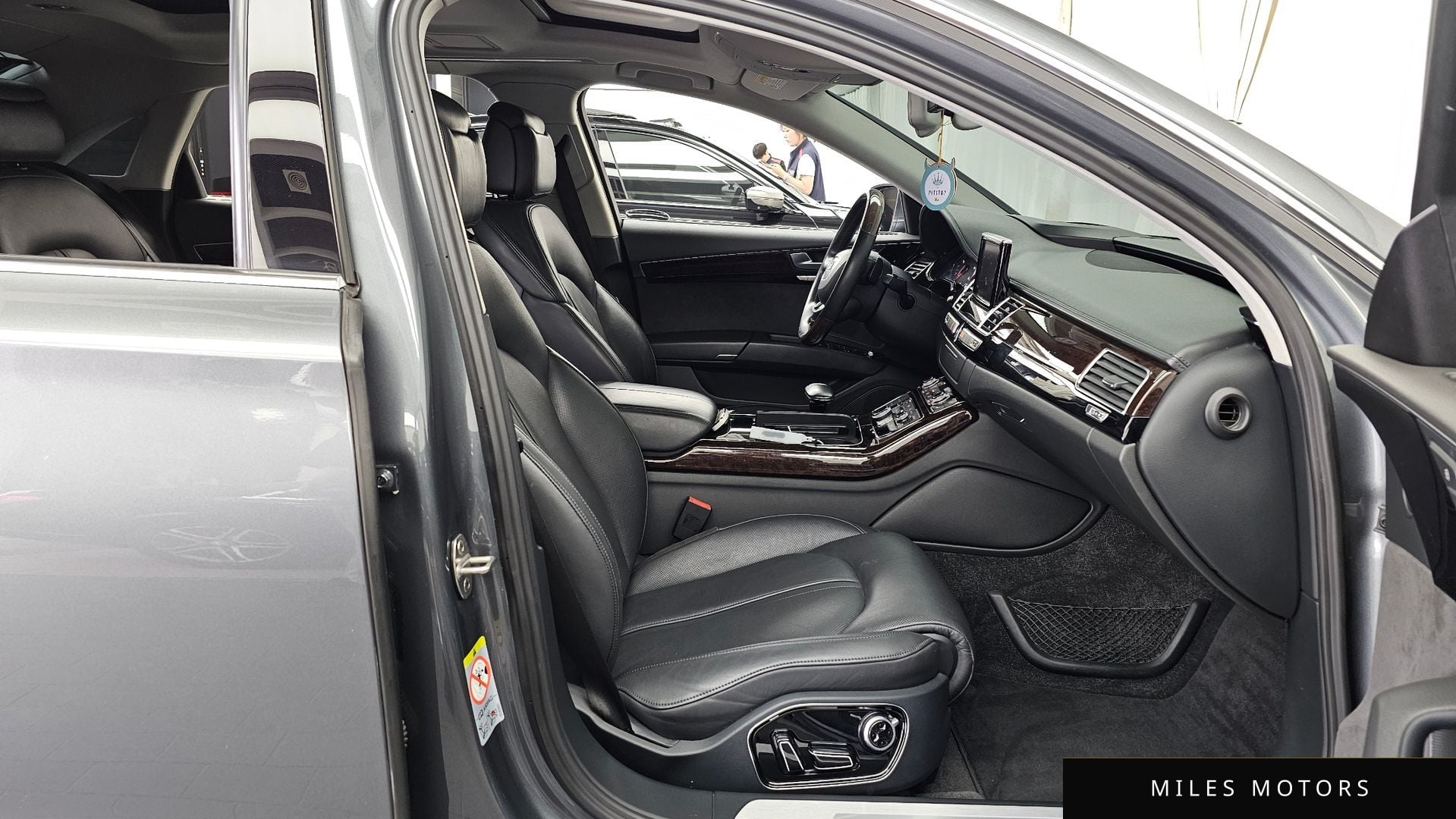 Audi A8 2015 — миниатюра 11