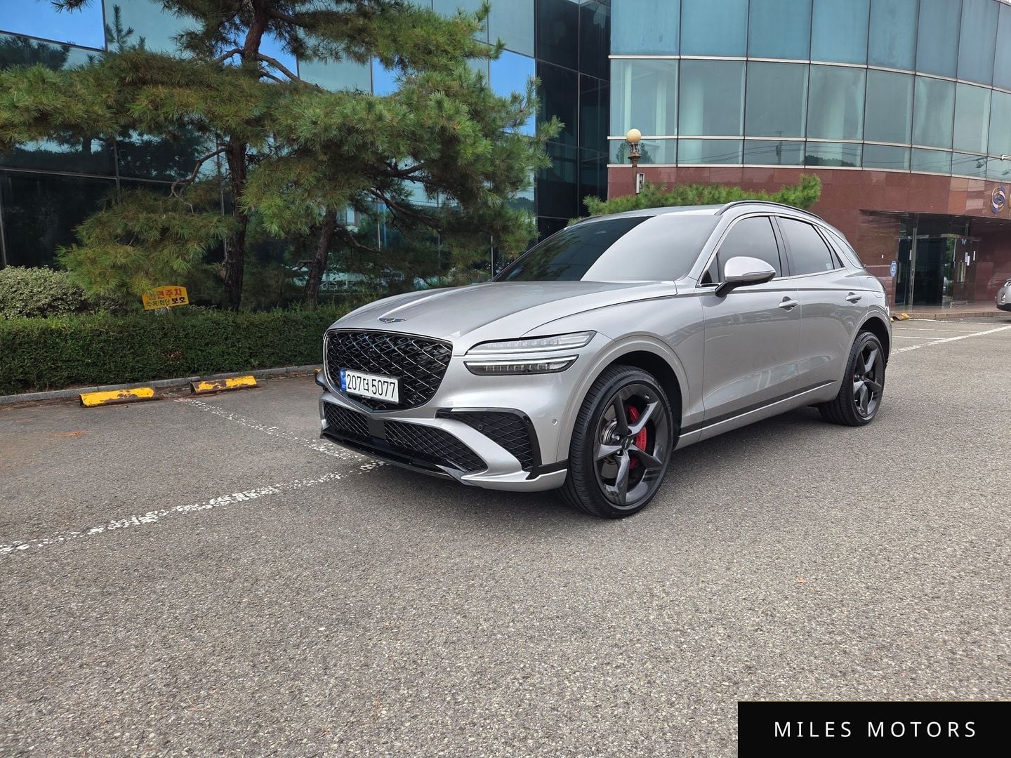 Genesis GV70 2025 — миниатюра 2