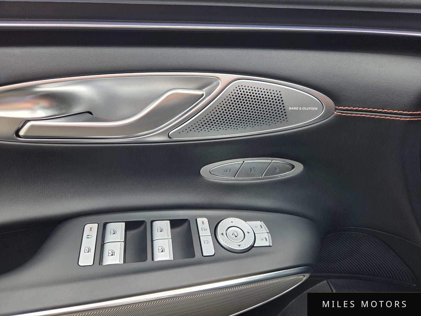 Genesis GV70 2025 — миниатюра 9