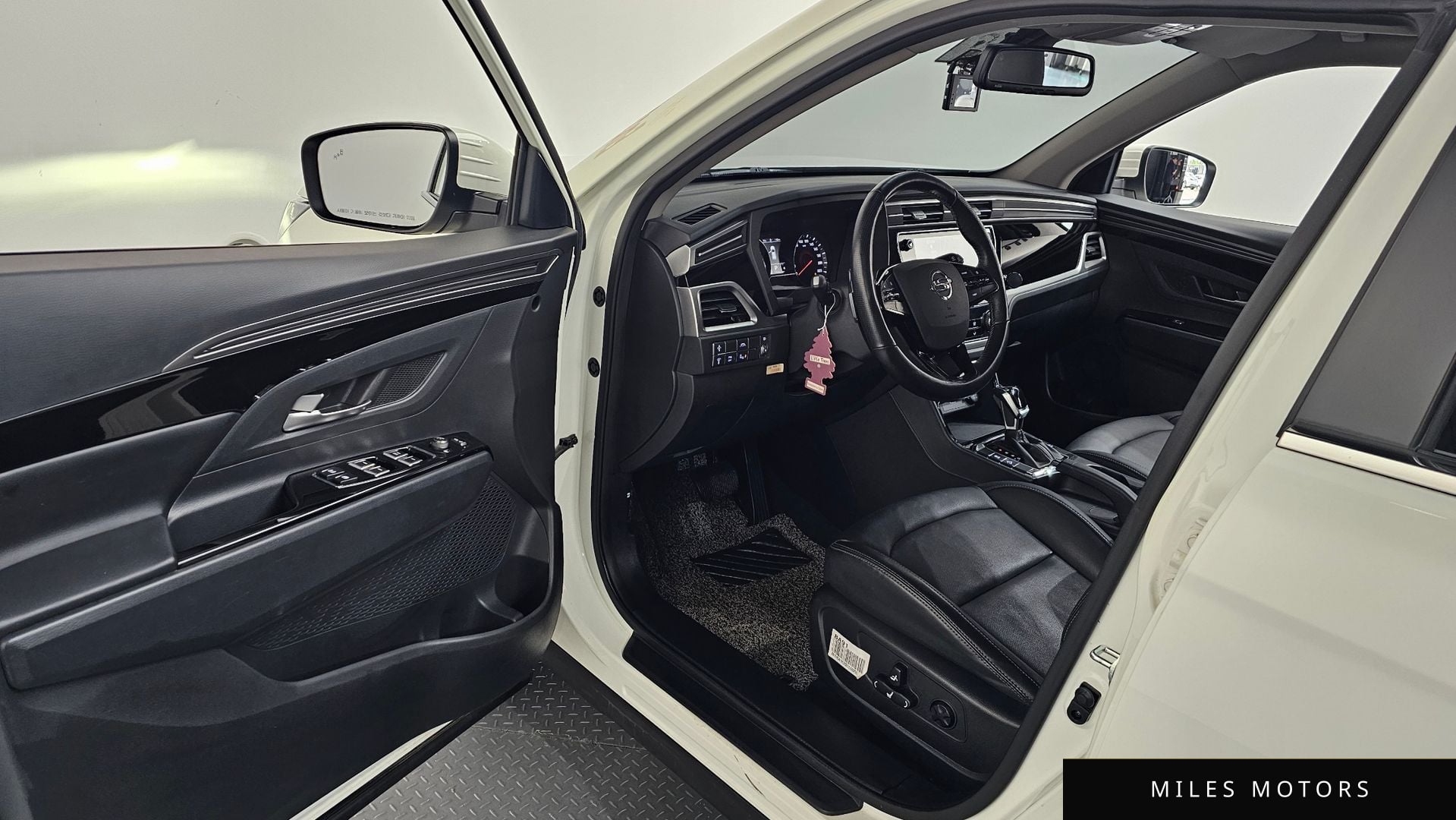 KG Mobility Beautiful Korando 2020 — миниатюра 10
