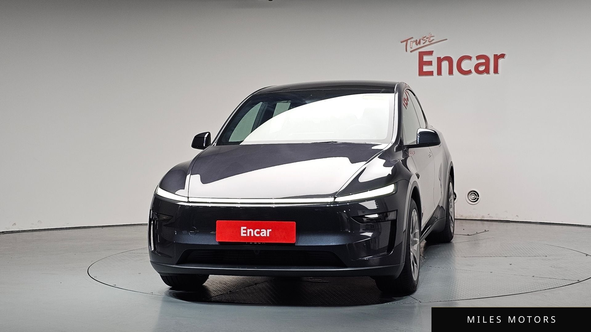 Tesla Model Y 2026 — миниатюра 2