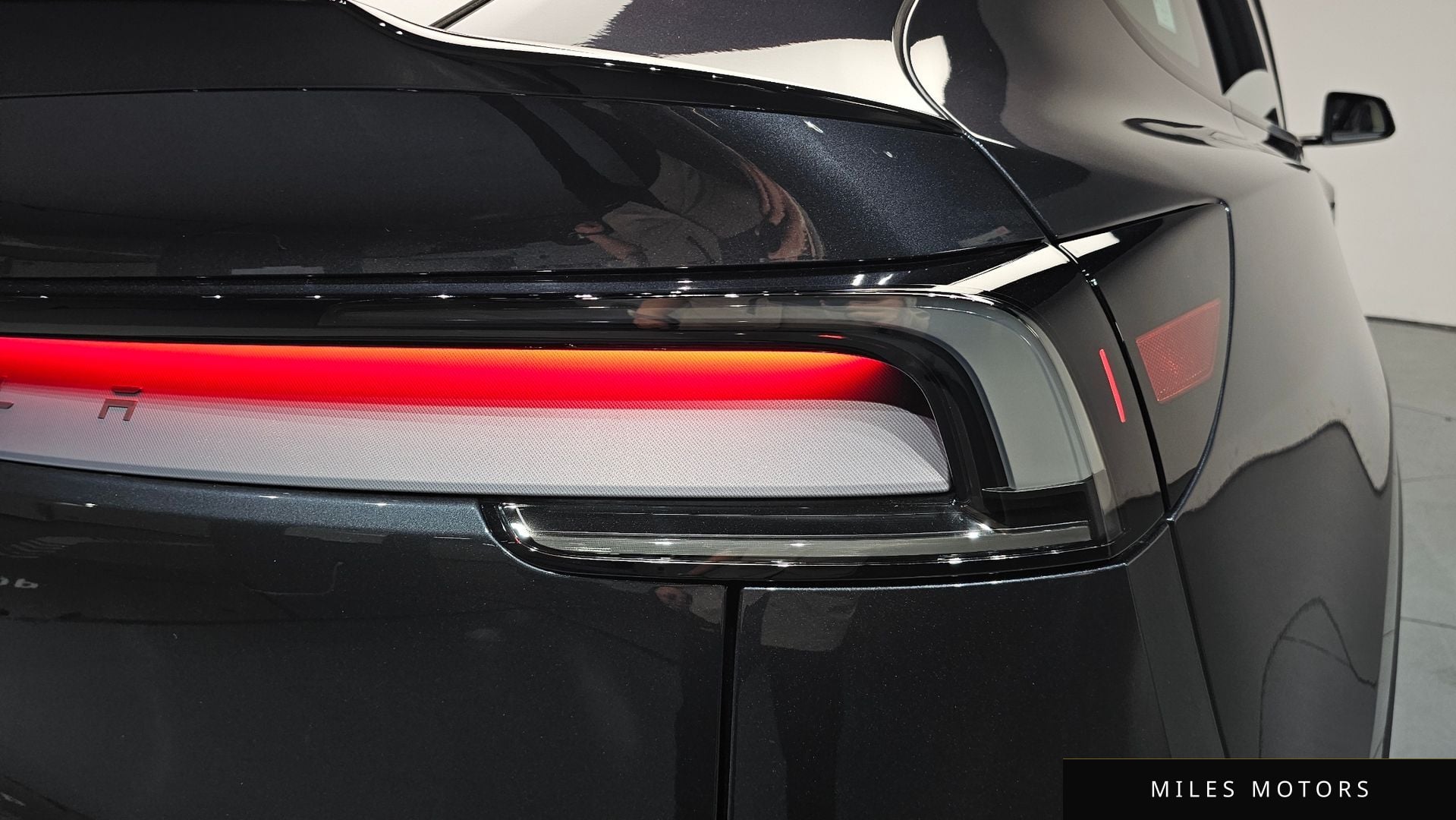 Tesla Model Y 2026 — миниатюра 8
