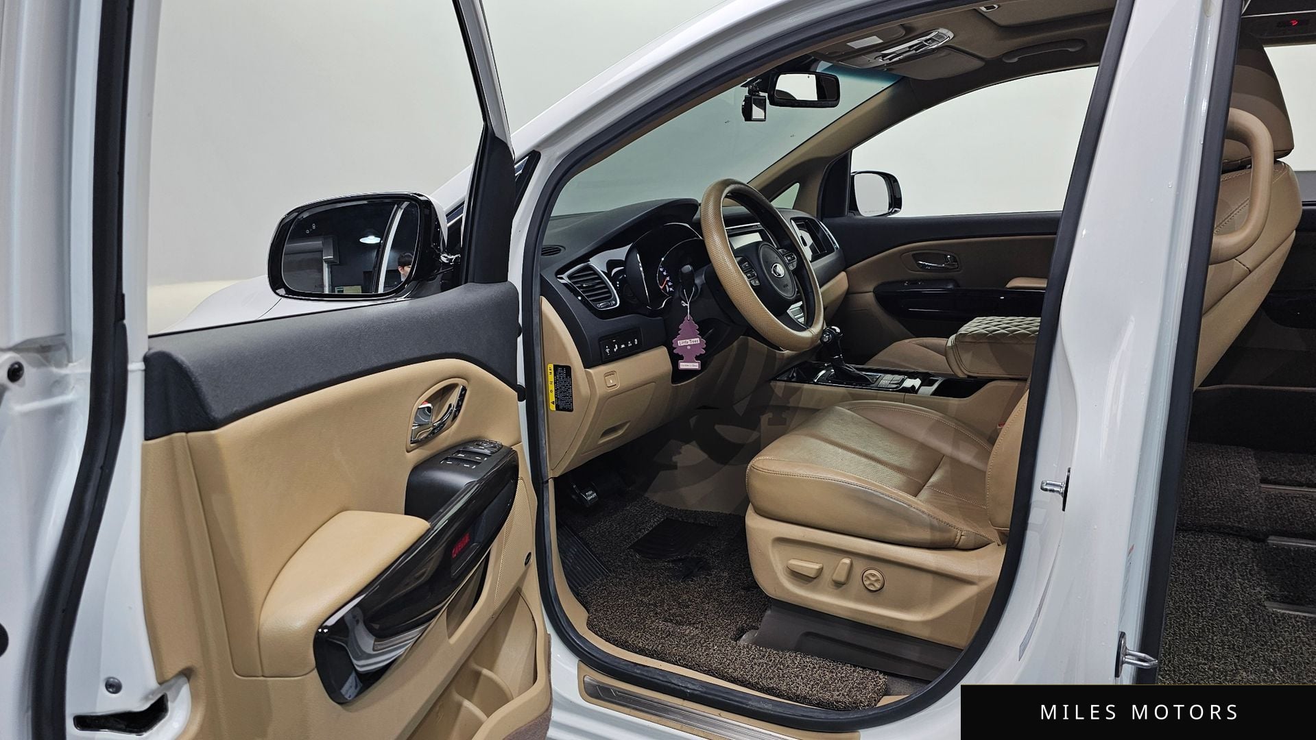 Kia Canival 2016 — миниатюра 12