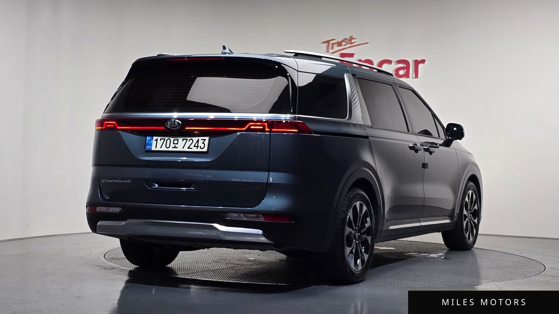 Kia Carnival 2021 — миниатюра 2