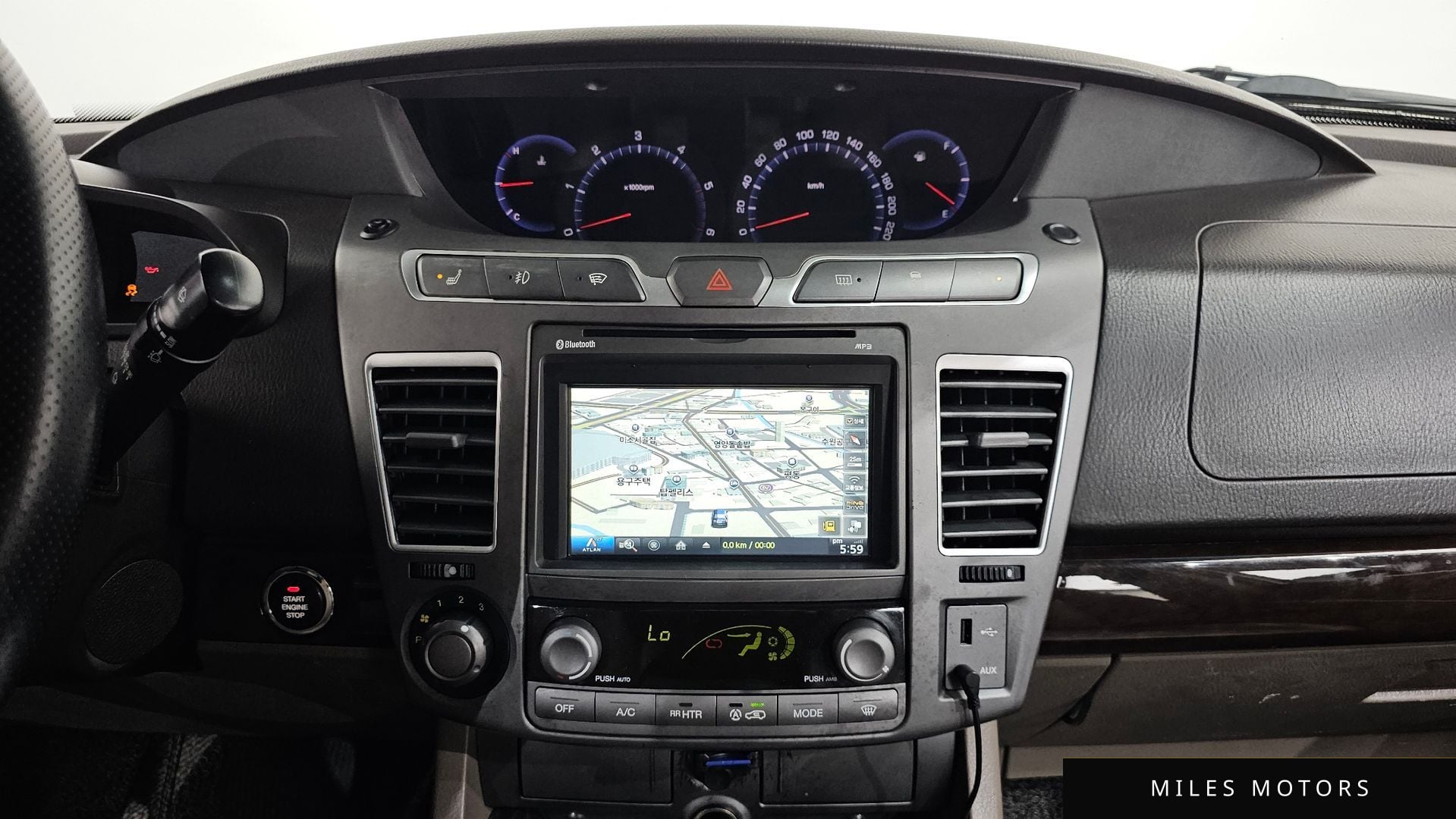 KG Mobility KORANDO 2015 — миниатюра 12