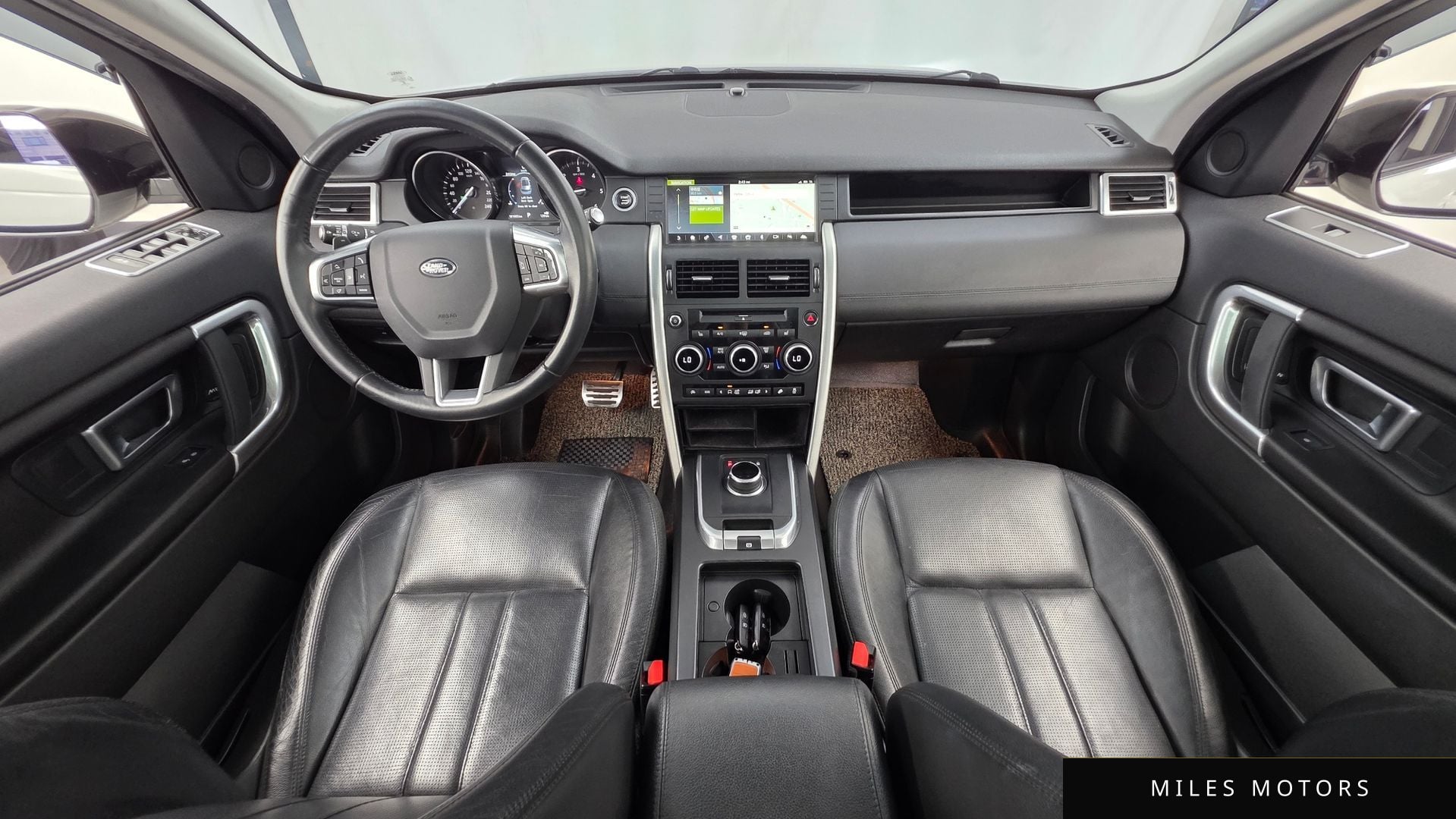 Land Rover Discovery Sport 2017 — миниатюра 7