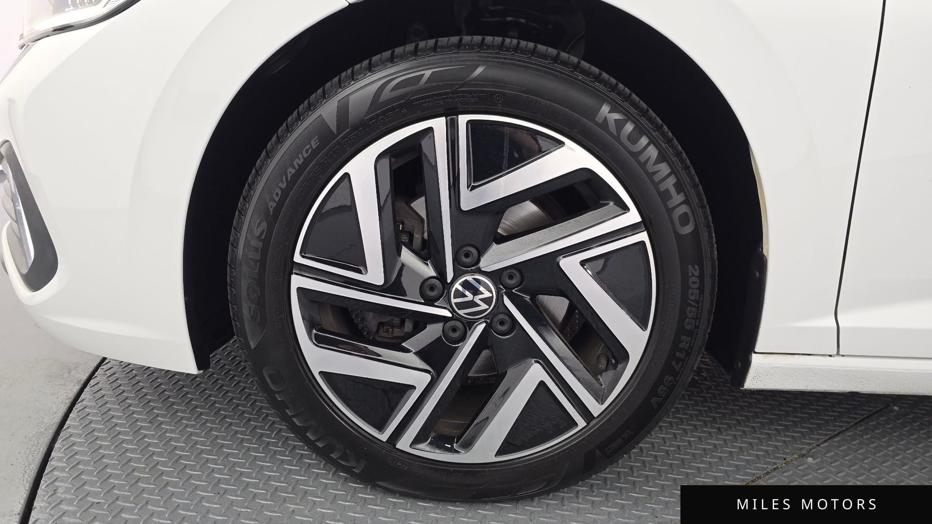 Volkswagen Jetta 2023 — миниатюра 5