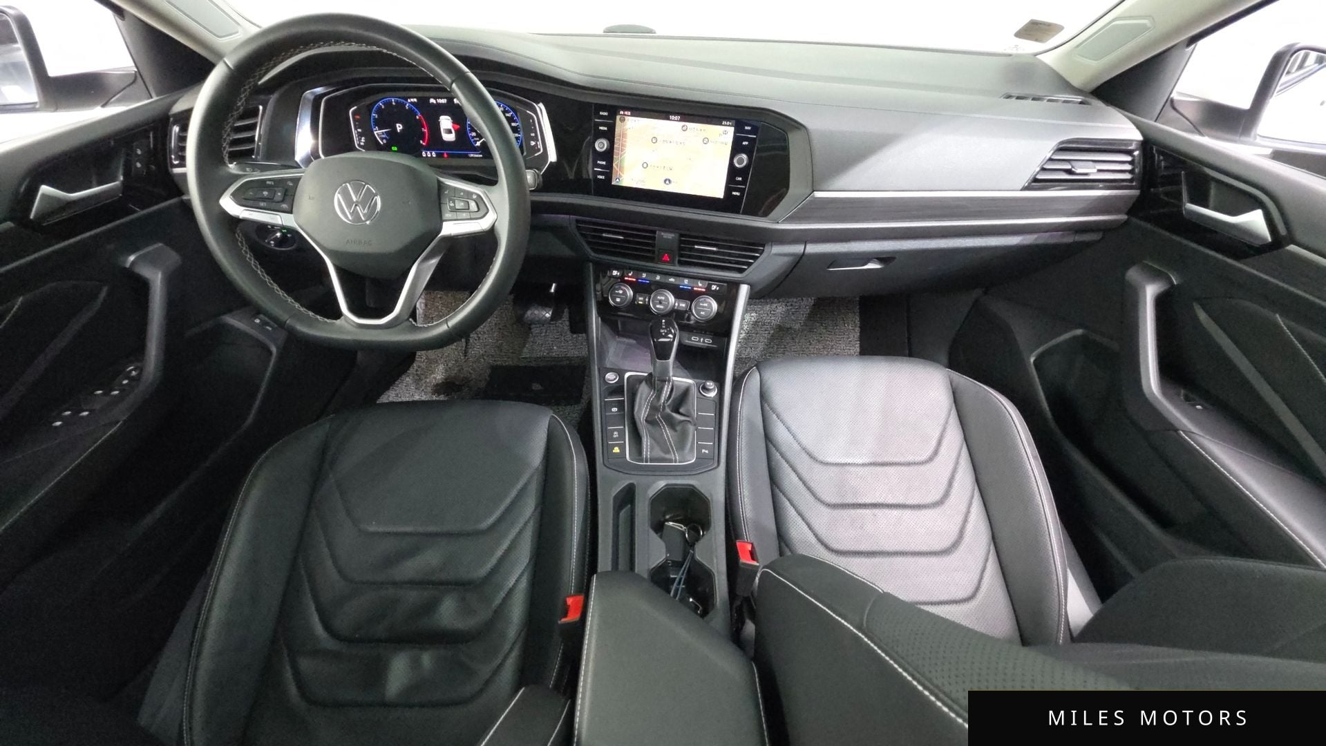 Volkswagen Jetta 2023 — миниатюра 10