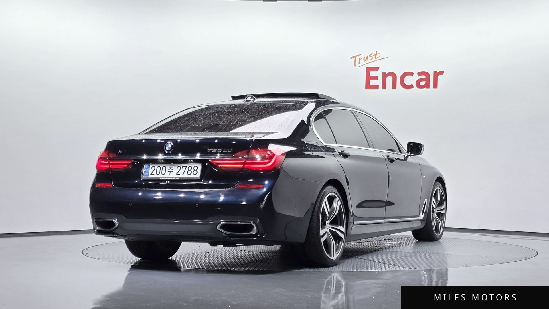 BMW 7 Series (G11) 2018 — фото 1 из 12