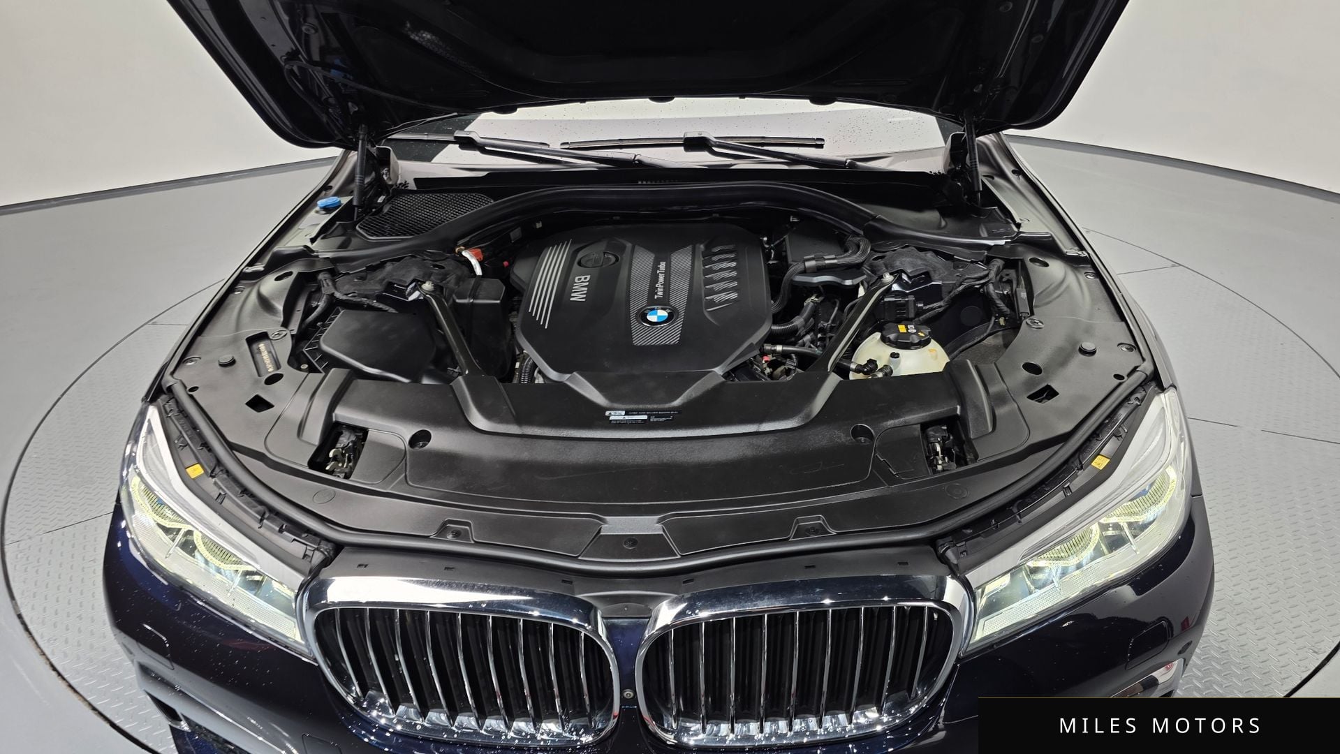 BMW 7 Series (G11) 2018 — миниатюра 5