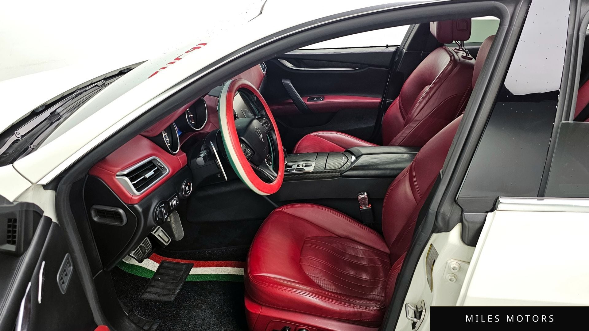 Maserati Ghibli 2014 — миниатюра 10