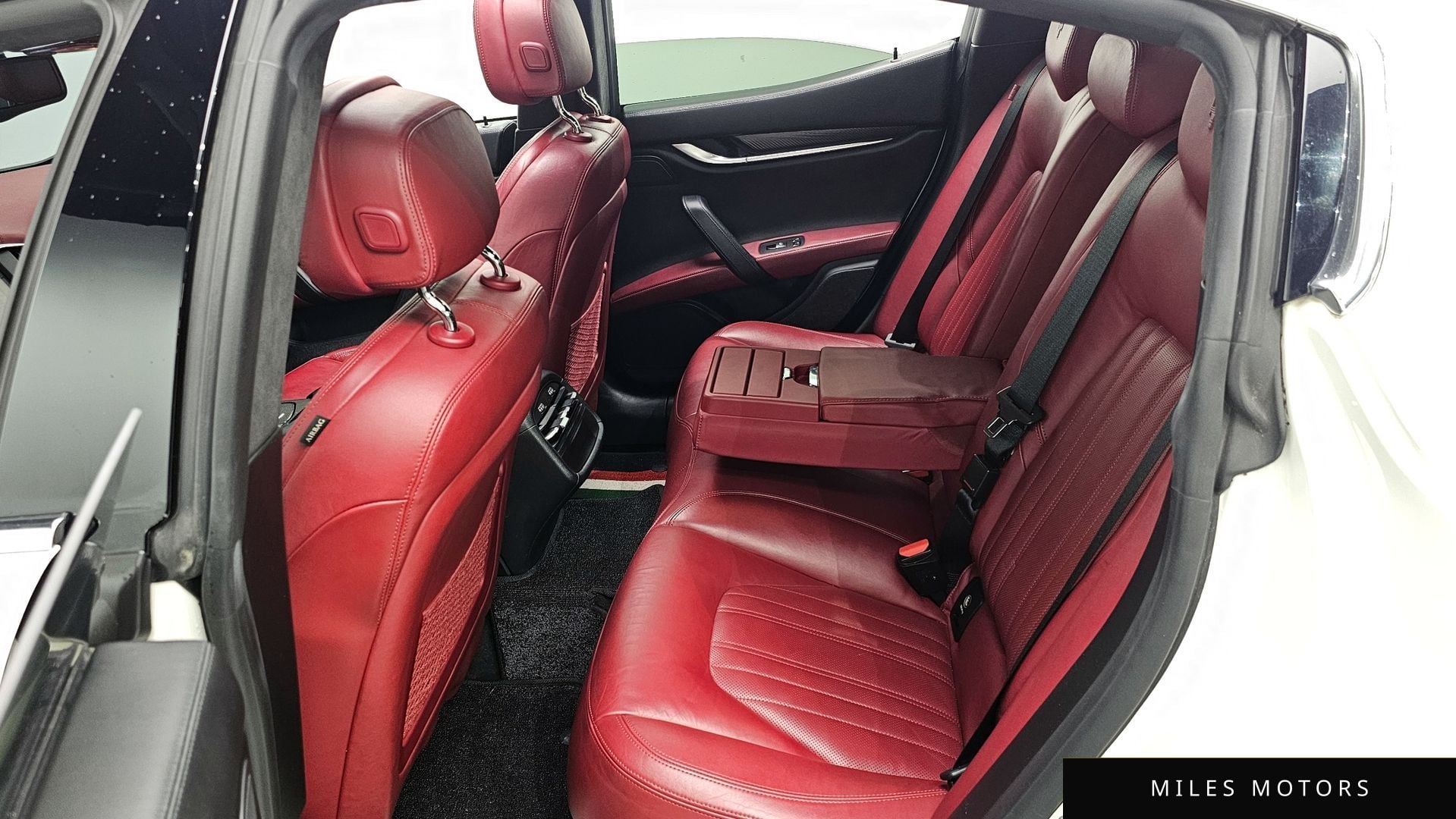 Maserati Ghibli 2014 — миниатюра 11