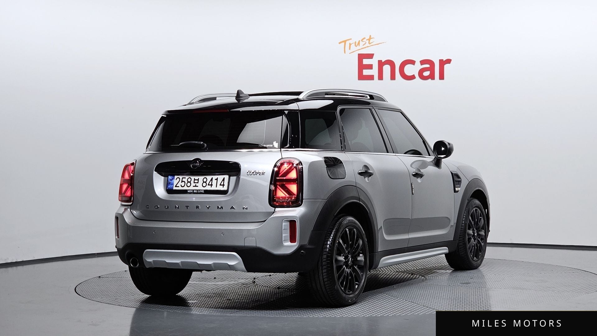 MINI Countryman 2024 — миниатюра 2