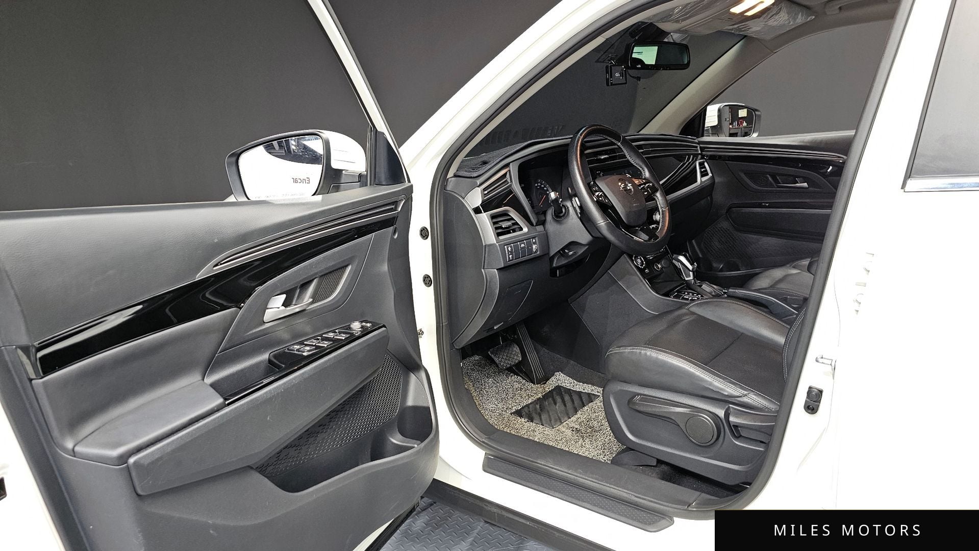 KG Mobility Beautiful Korando 2021 — миниатюра 10