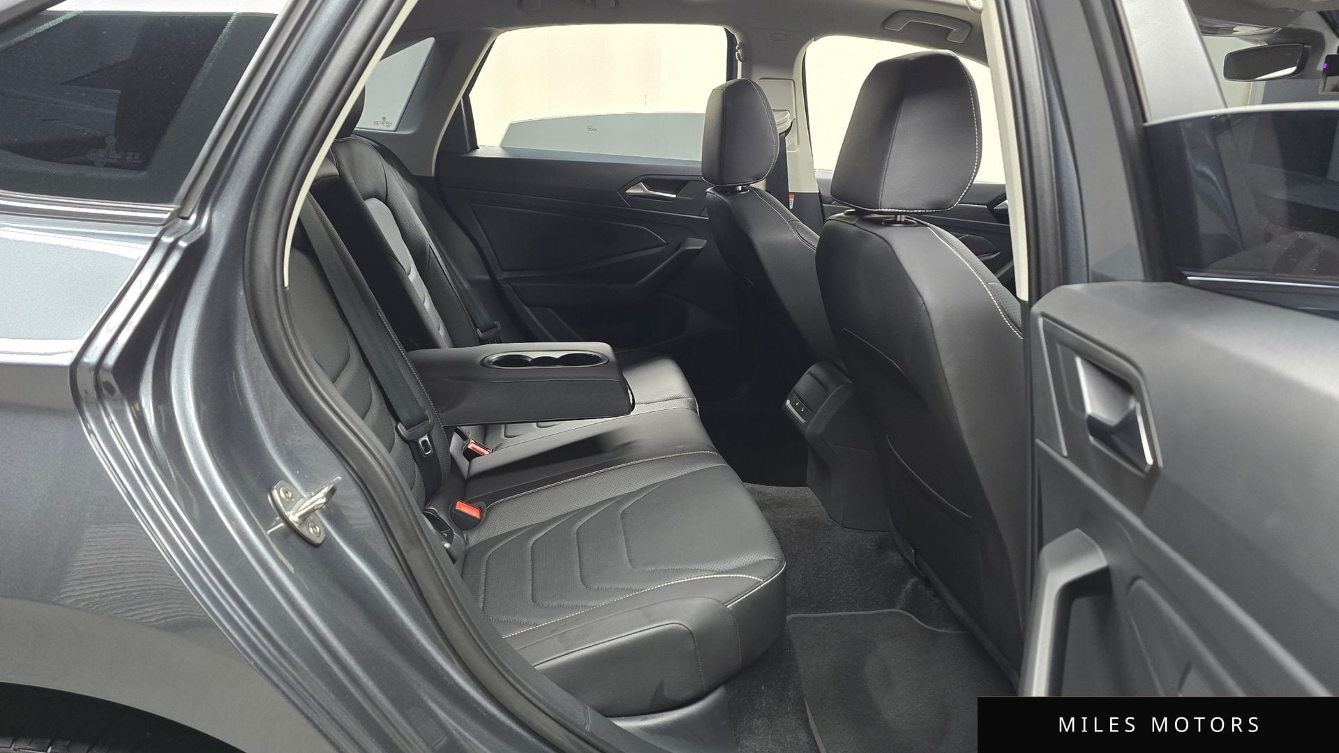 Volkswagen Jetta 2023 — миниатюра 12
