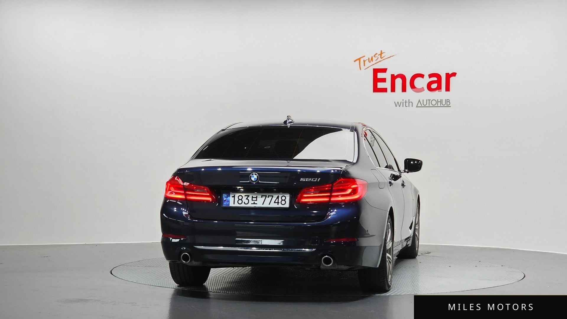 BMW 5 Series (G30) 2018 — миниатюра 4
