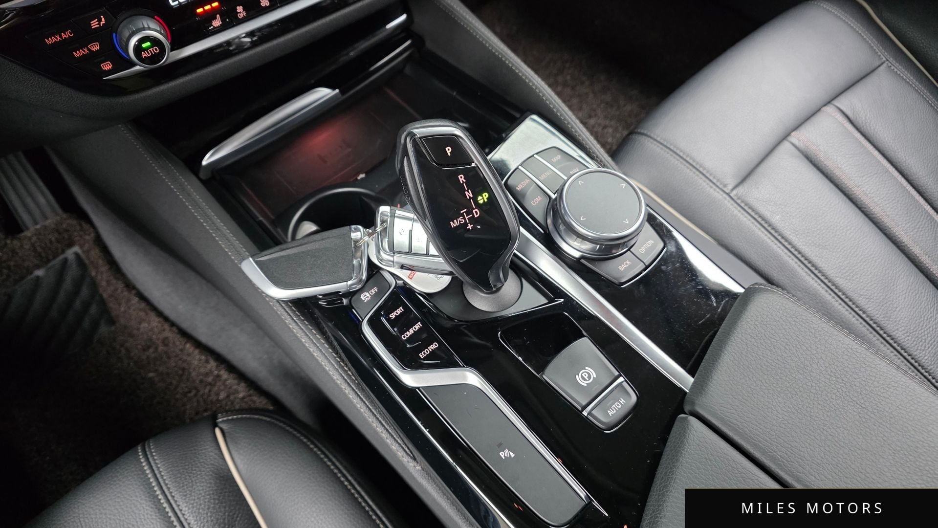 BMW 5 Series (G30) 2018 — миниатюра 12