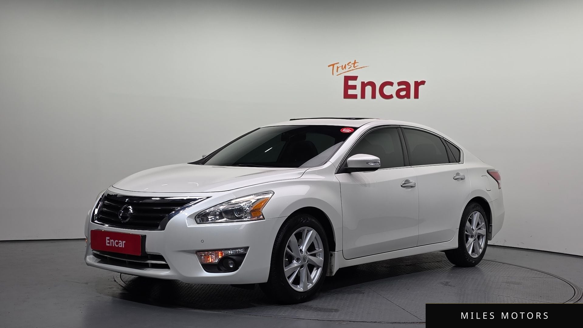 Nissan Altima 2016 — фото 1 из 12