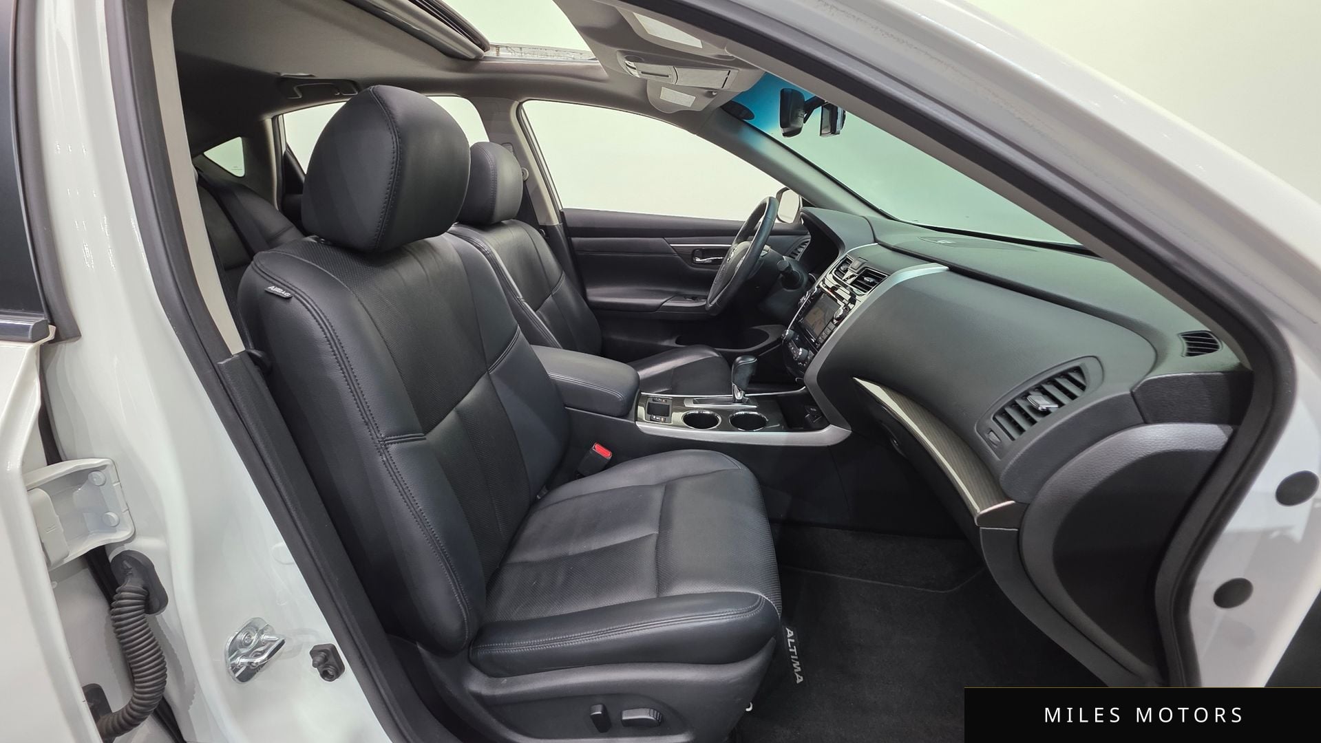 Nissan Altima 2016 — миниатюра 10