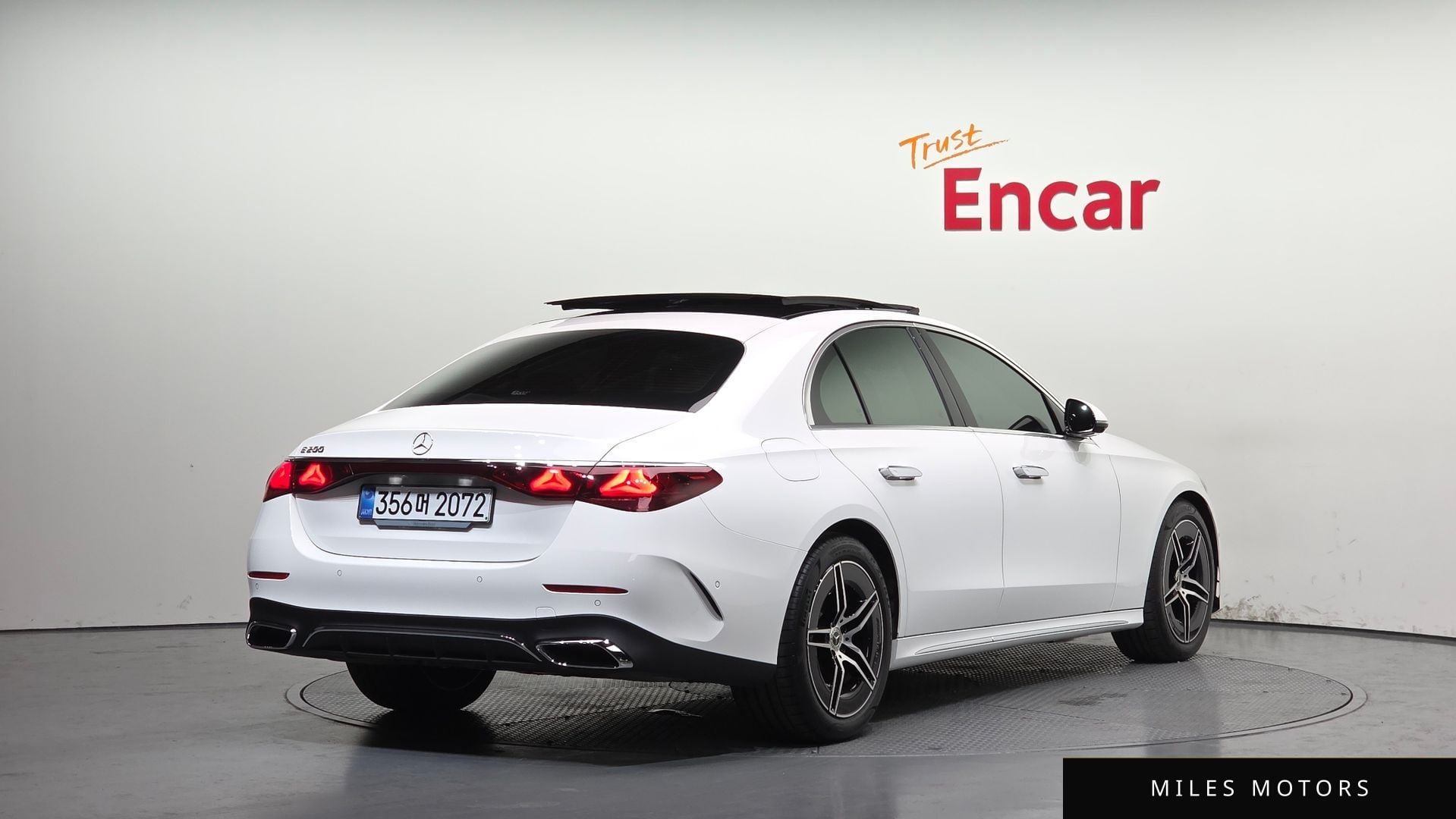 Mercedes-Benz E-Class W214 2026 — миниатюра 2