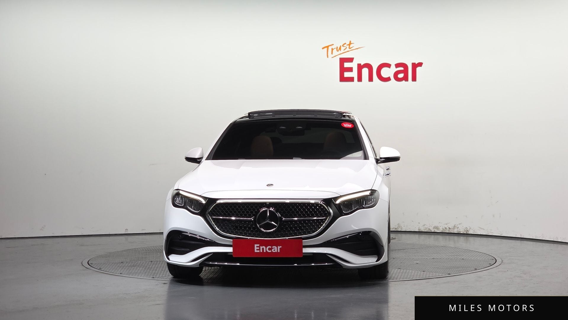 Mercedes-Benz E-Class W214 2026 — миниатюра 3