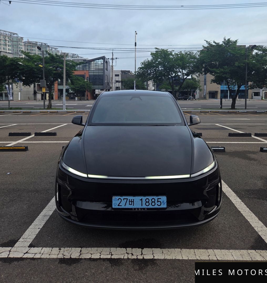 Tesla Model Y 2026 — фото 1 из 11