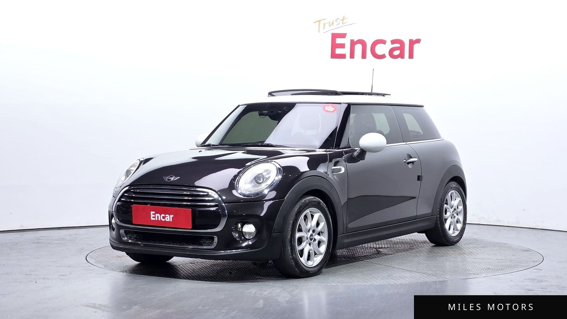 MINI Cooper 2015 — фото 1 из 12