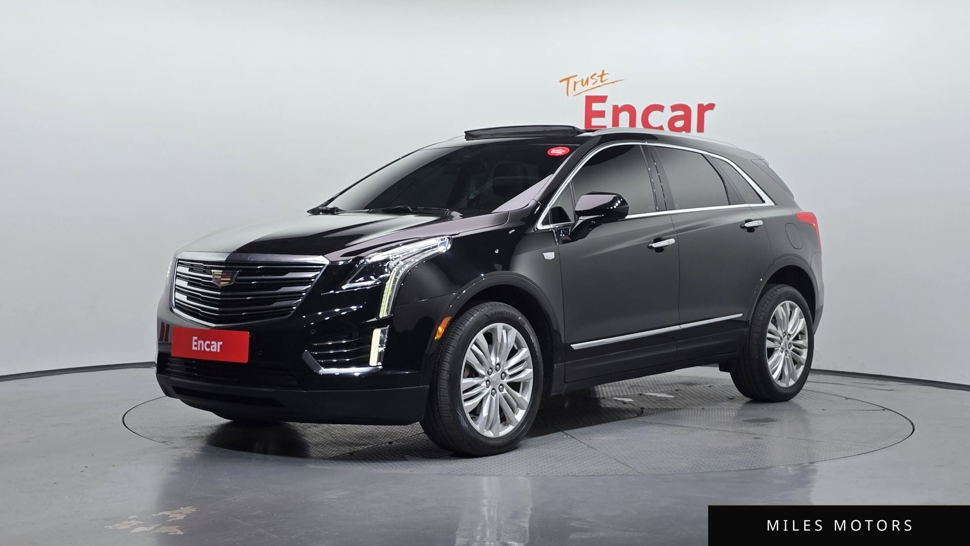Cadillac XT5 2019 — фото 1 из 12