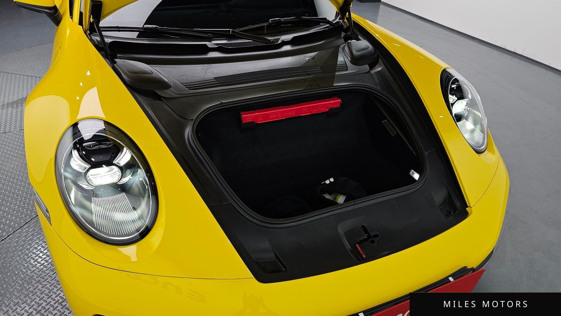 Porsche 911 (992) 2021 — миниатюра 6
