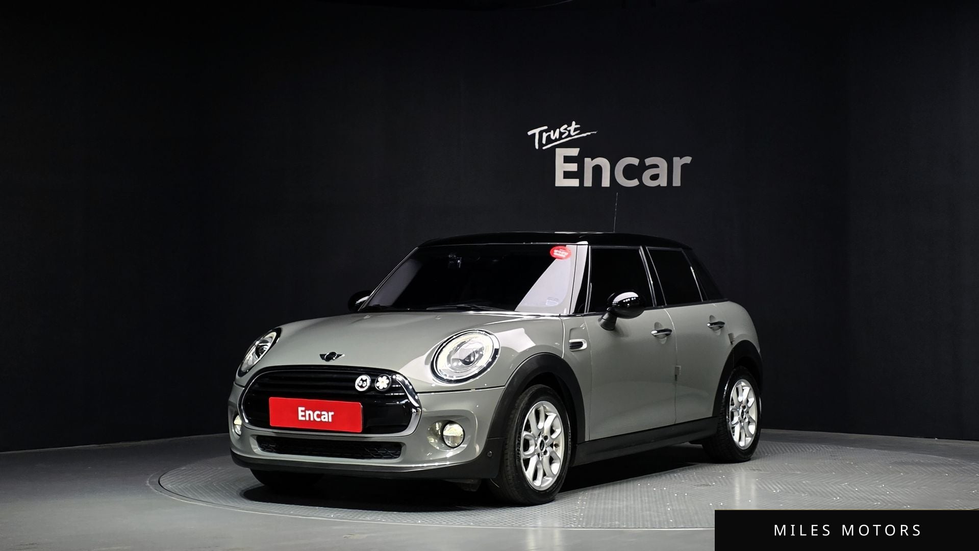 MINI Cooper 2018 — фото 1 из 12