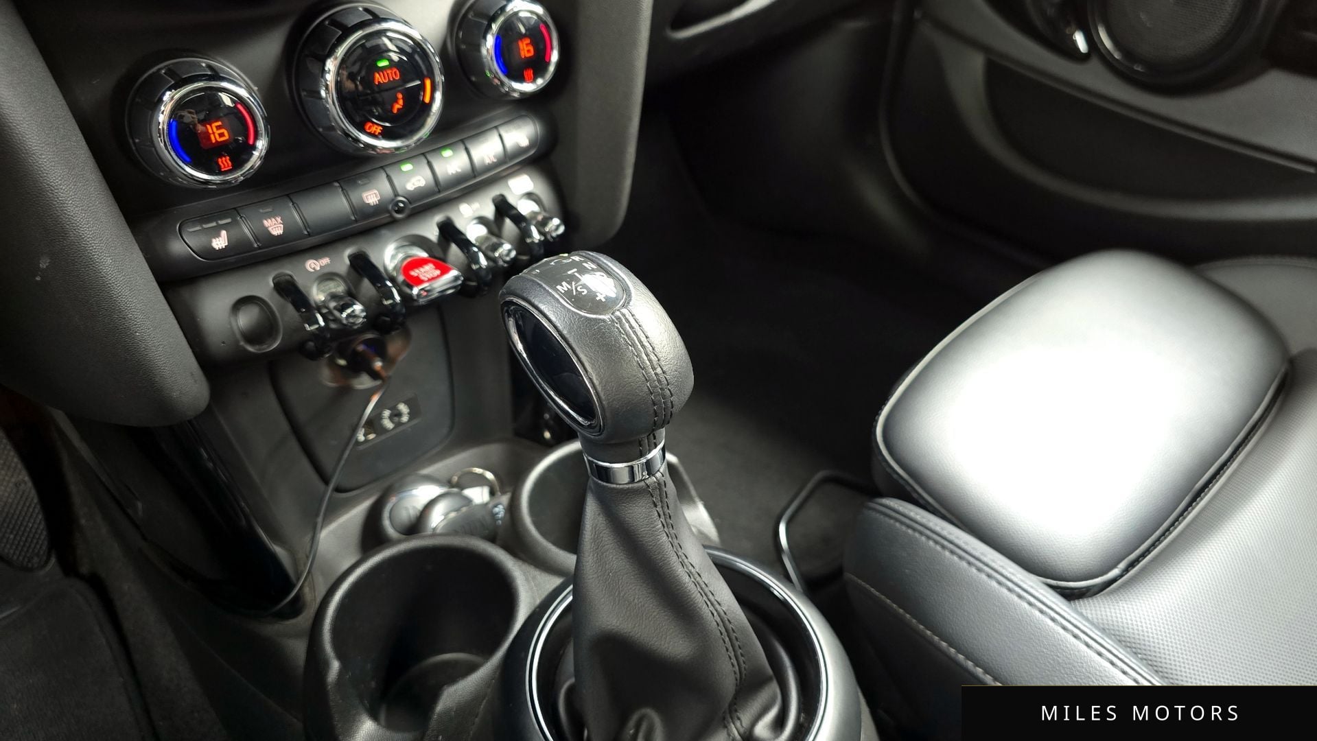 MINI Cooper 2018 — миниатюра 12