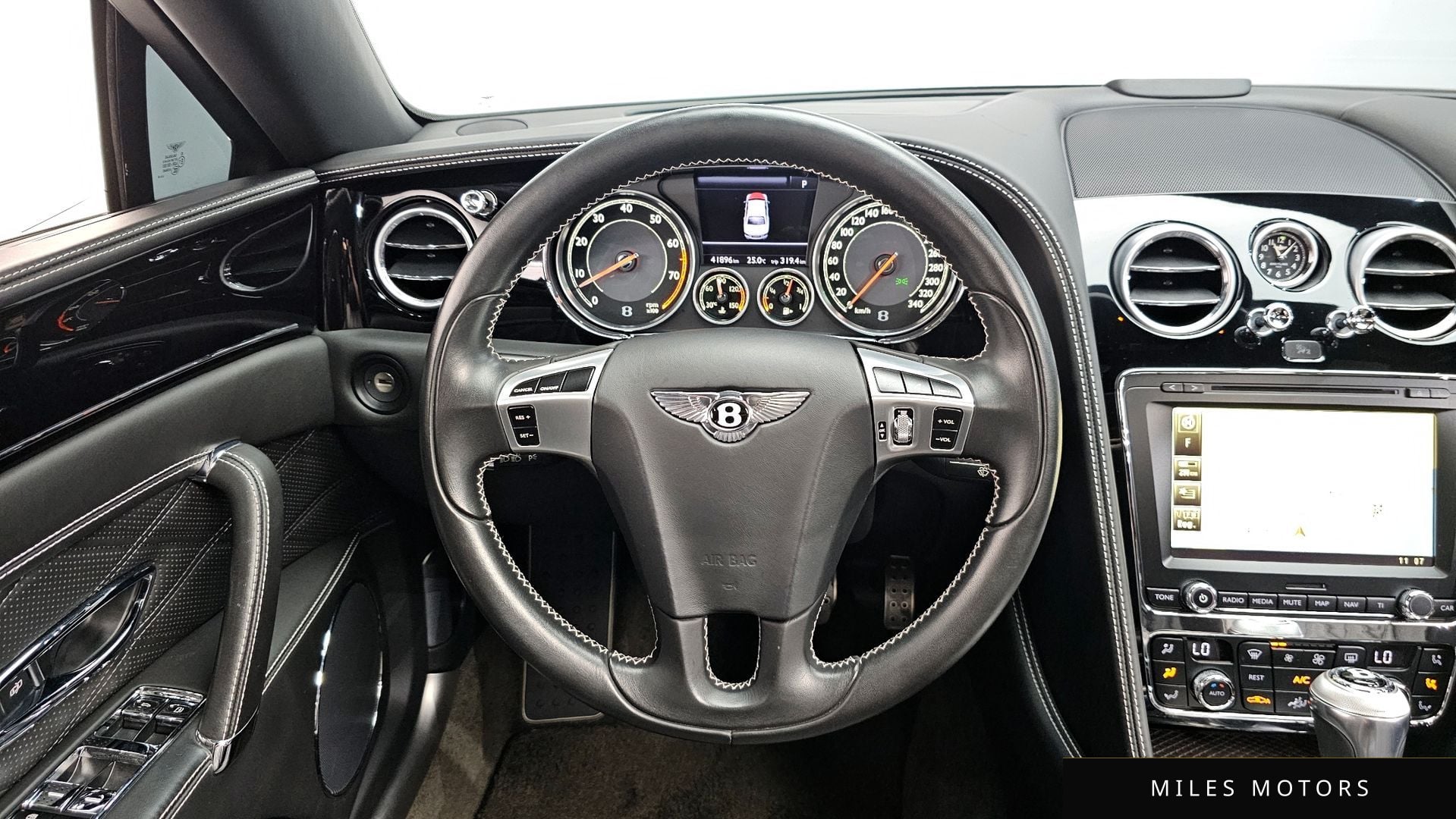 Bentley Flying Spur 2015 — миниатюра 12