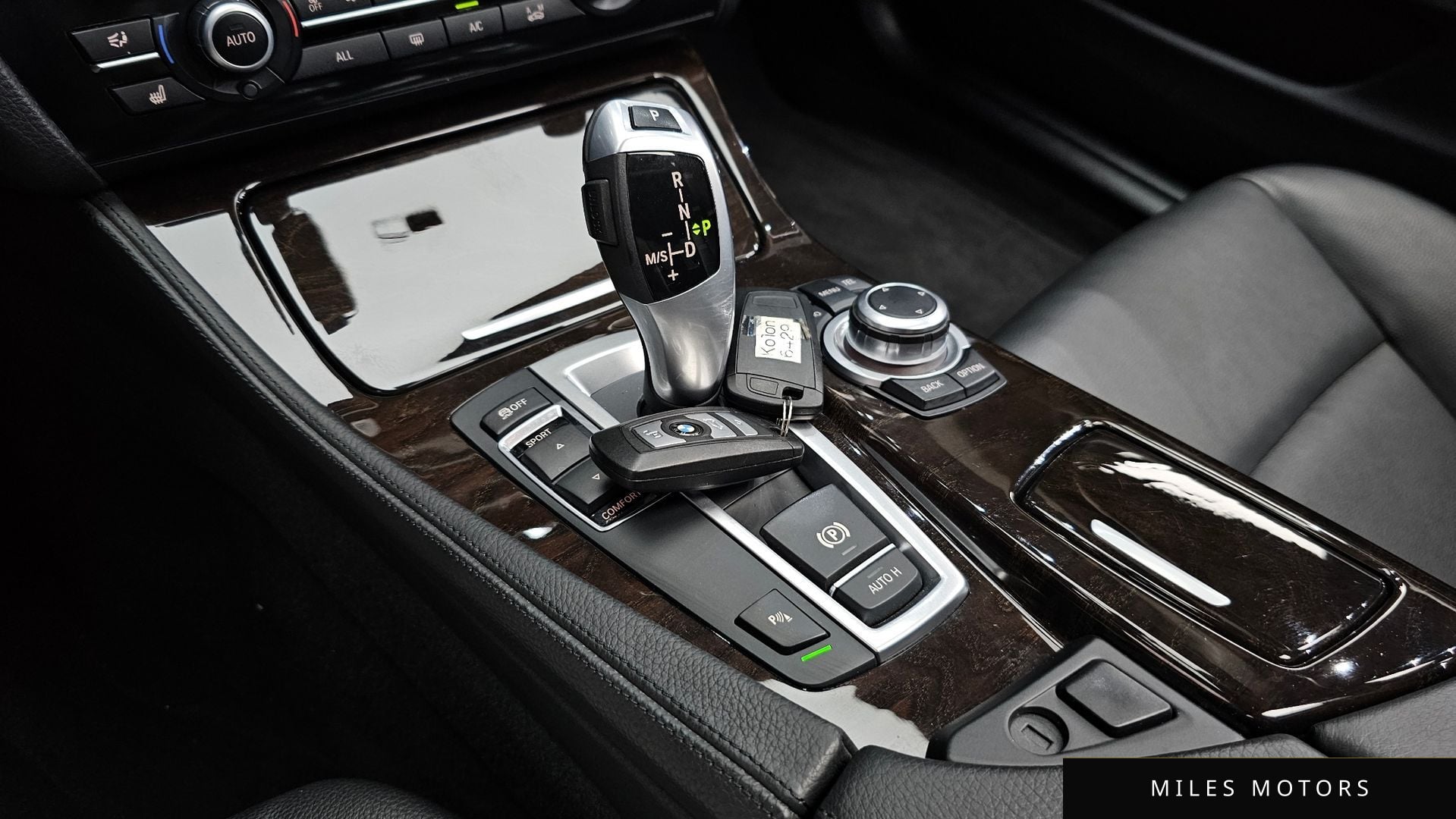BMW 5 Series (F10) 2013 — миниатюра 9