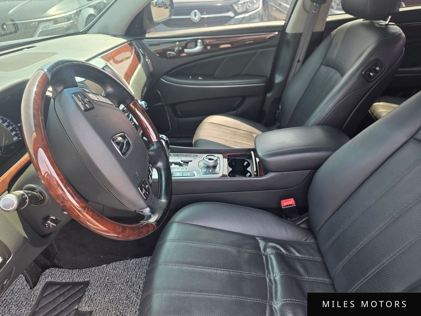Hyundai Equus 2012 — миниатюра 10