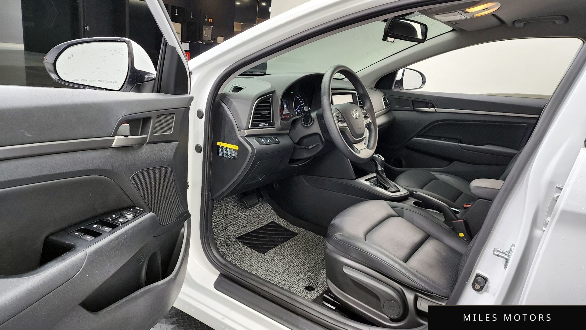 Hyundai AVANTE 2018 — миниатюра 12