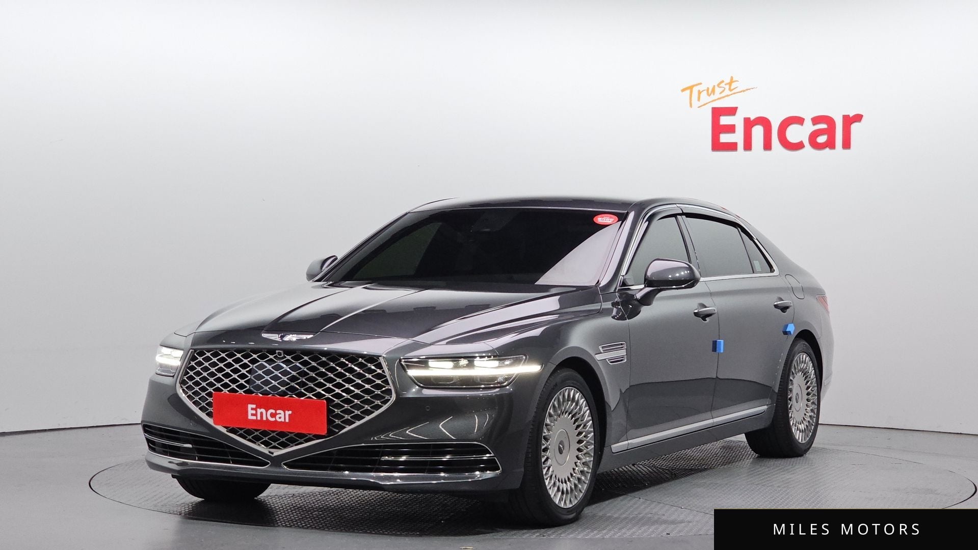 Genesis G90 2021 — фото 1 из 12
