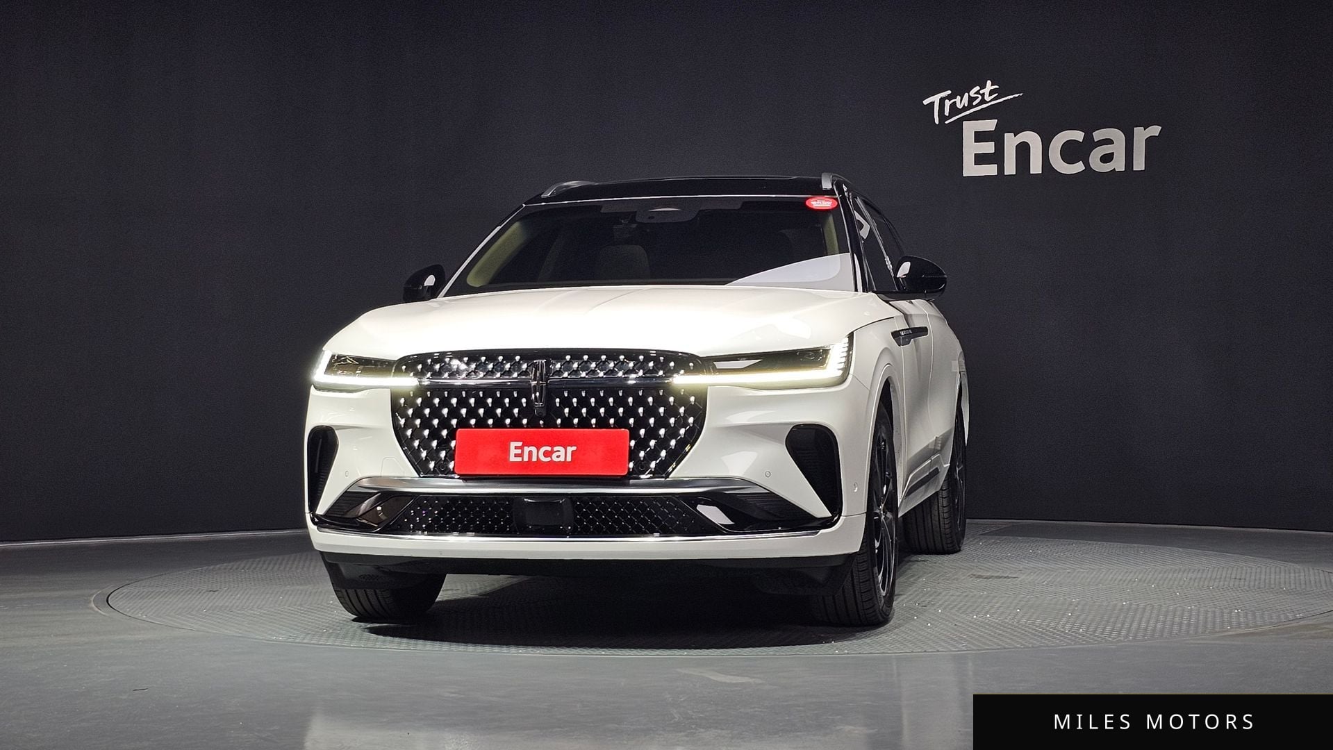 Lincoln Nautilus 2024 — миниатюра 3