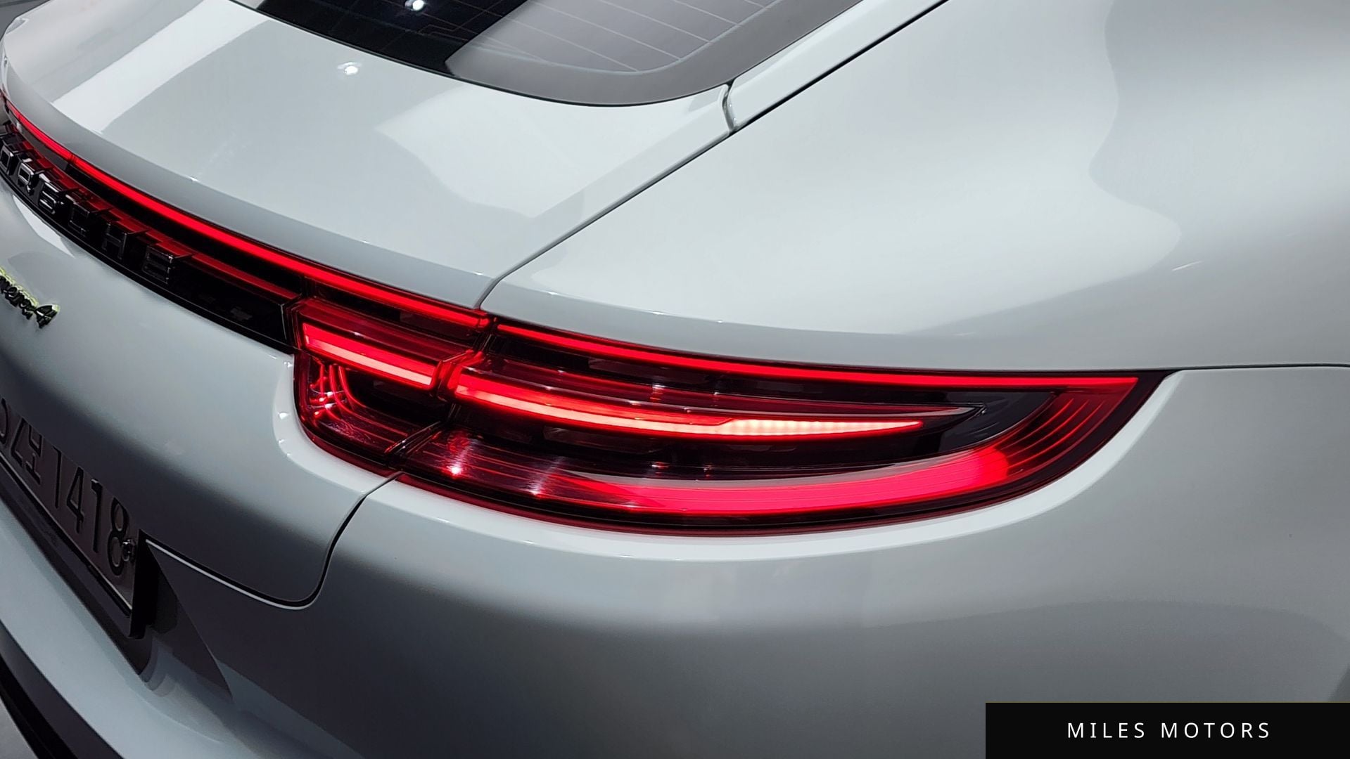 Porsche Panamera 2018 — миниатюра 9