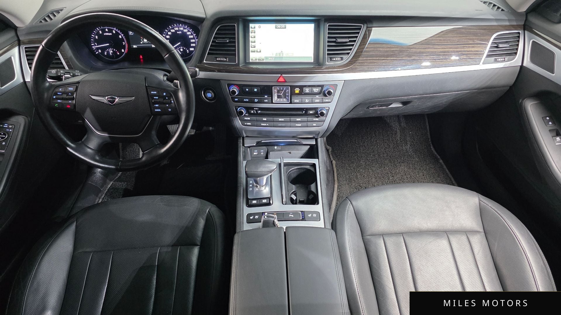 Genesis G80 2017 — миниатюра 7